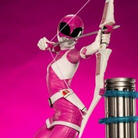 Pink Ranger Power Rangers BDS Art 1/10 Scale Statue by Iron Studios